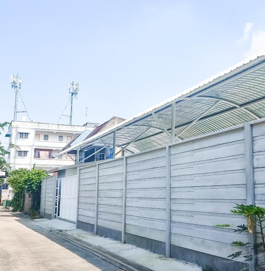 The Zai Apartment Ban Krathum Lom Exterior foto